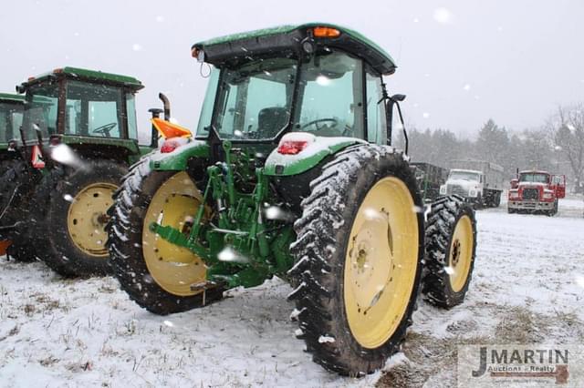 Image of John Deere 5085M equipment image 2