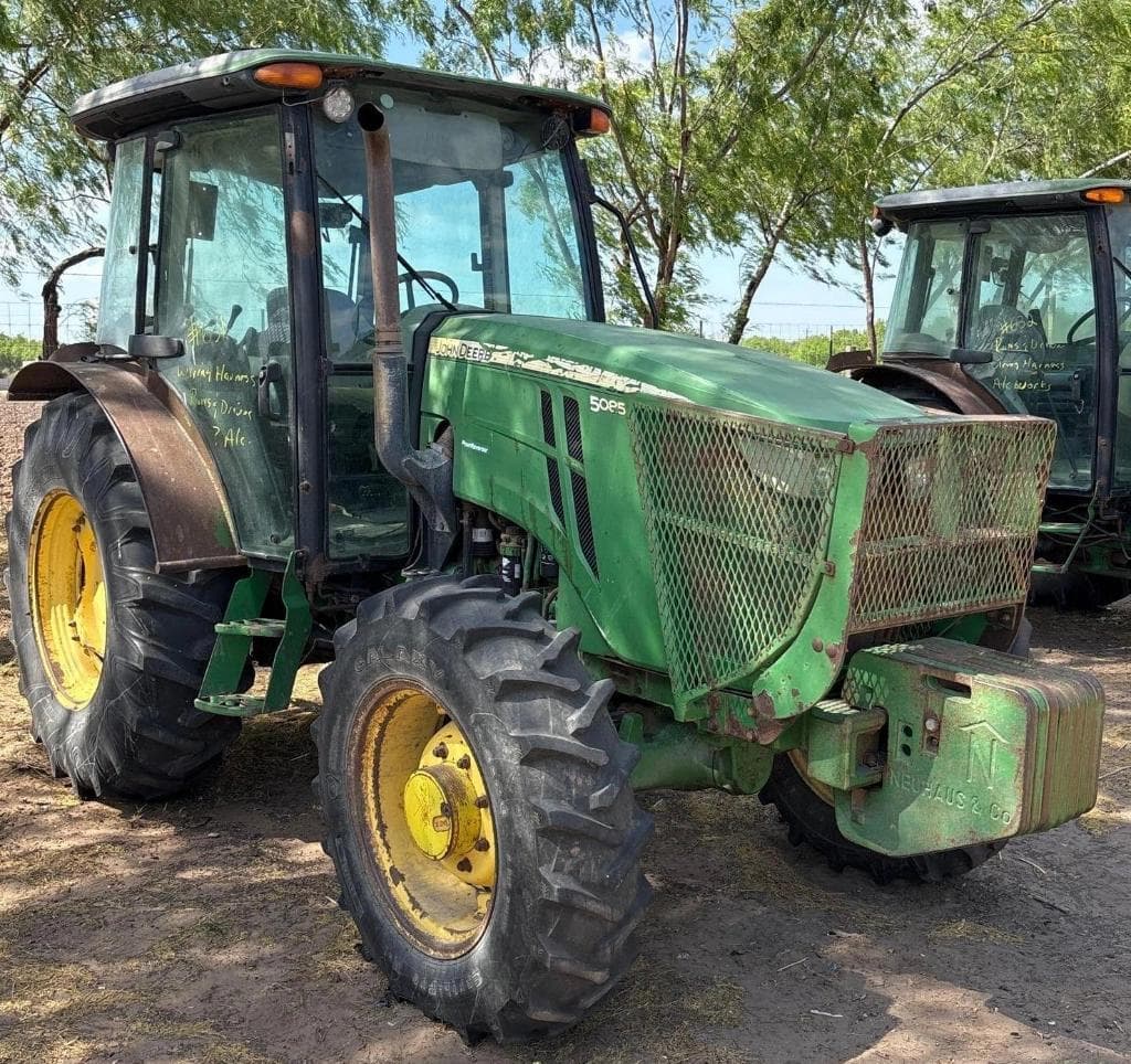 Image of John Deere 5085M Primary image