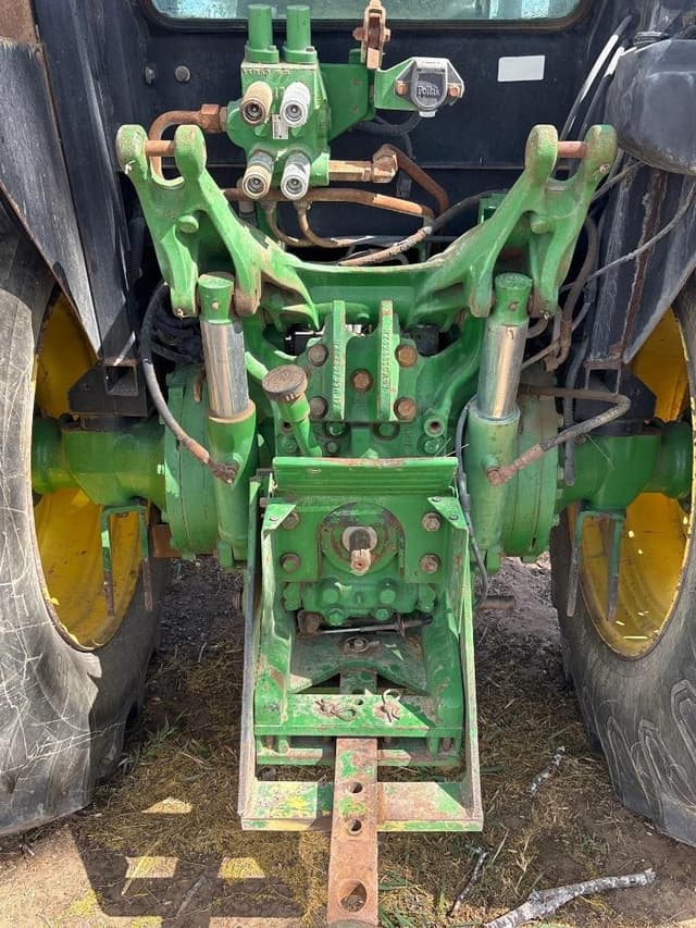 Image of John Deere 5085M equipment image 1