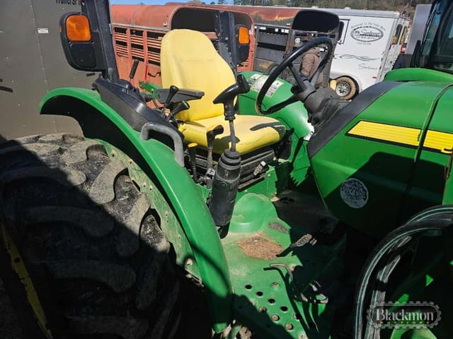 Image of John Deere 5085M equipment image 3