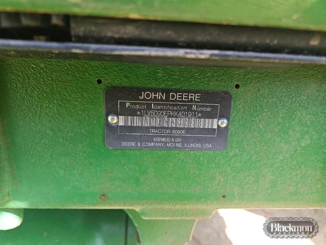 Image of John Deere 5090E equipment image 4