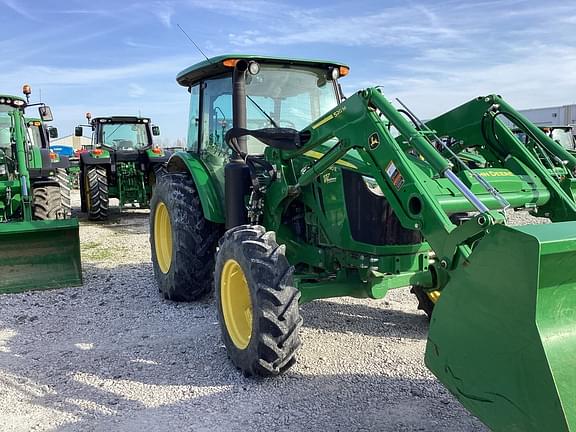 Image of John Deere 5090E equipment image 3