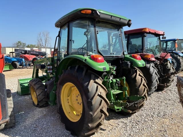 Image of John Deere 5090E equipment image 3