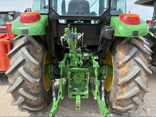 Image of John Deere 5090E equipment image 4