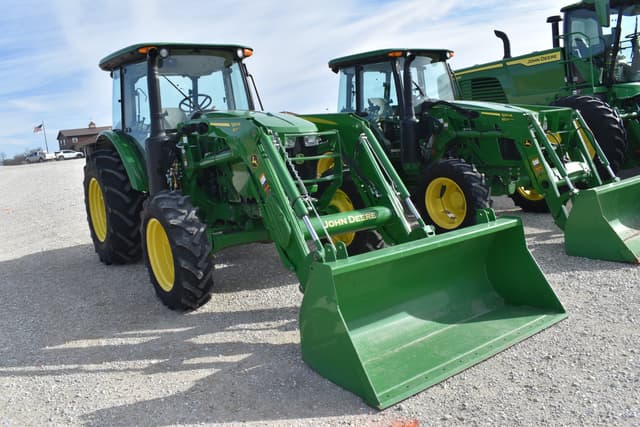 Image of John Deere 5090E equipment image 2