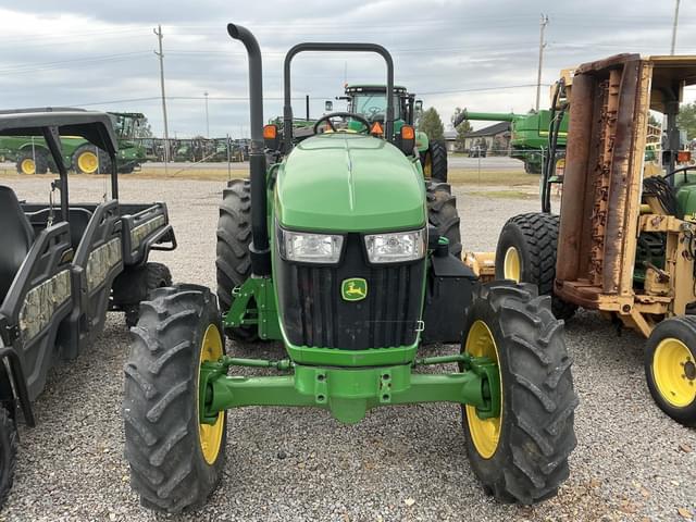 Image of John Deere 5090E equipment image 1