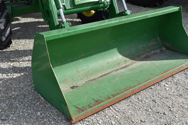 Image of John Deere 5090E equipment image 3
