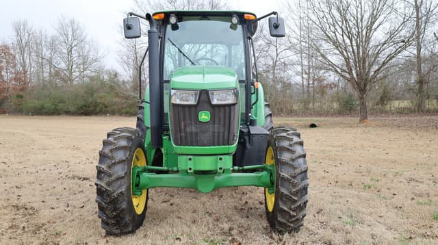 Image of John Deere 5090E equipment image 3