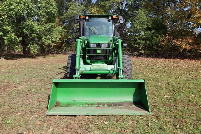 Image of John Deere 5090E equipment image 1