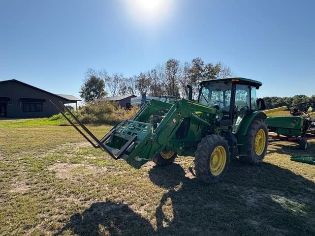 Image of John Deere 5090E equipment image 2