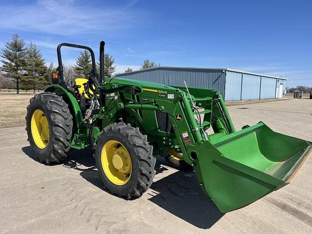 Image of John Deere 5090E equipment image 1