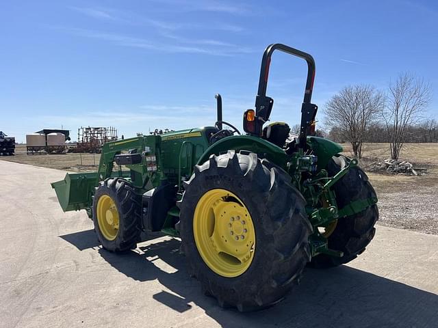 Image of John Deere 5090E equipment image 3