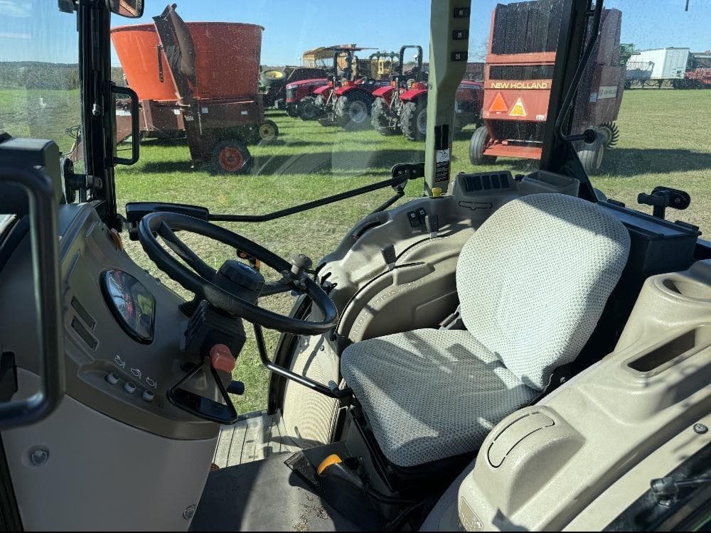 Image of John Deere 5090GN Image 1