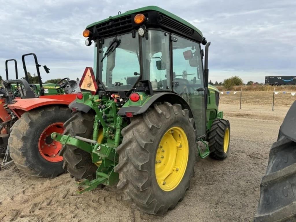 Image of John Deere 5090GN Image 1