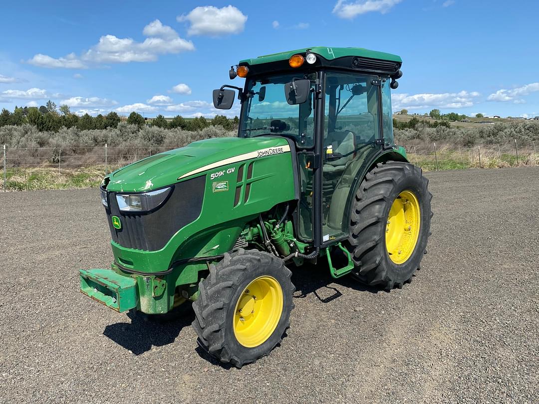 Image of John Deere 5090GV Primary image