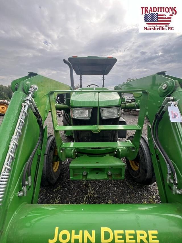 Image of John Deere 5090M equipment image 4