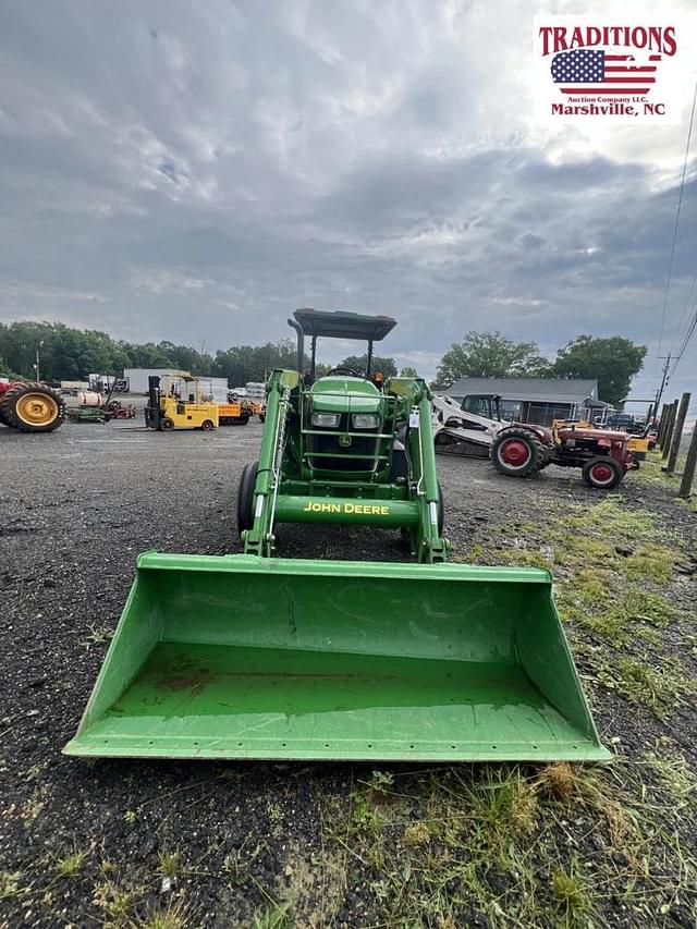 Image of John Deere 5090M equipment image 2