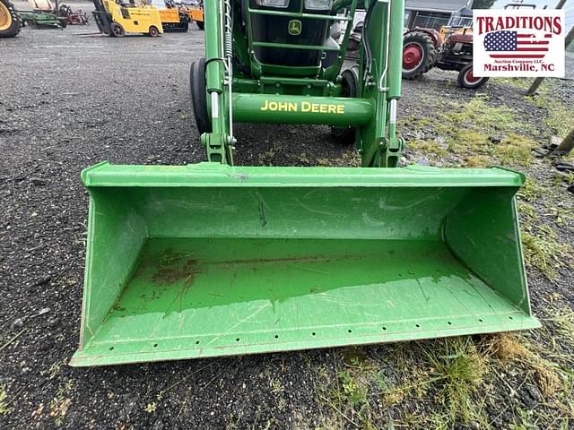 Image of John Deere 5090M equipment image 3