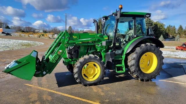 Image of John Deere 5090R equipment image 1