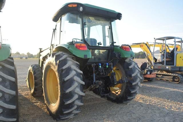 Image of John Deere 5093E equipment image 1