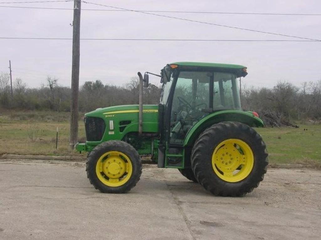 Image of John Deere 5093E Image 1