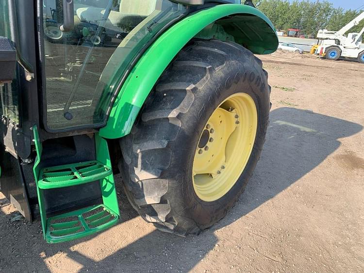Main image John Deere 5093E 16