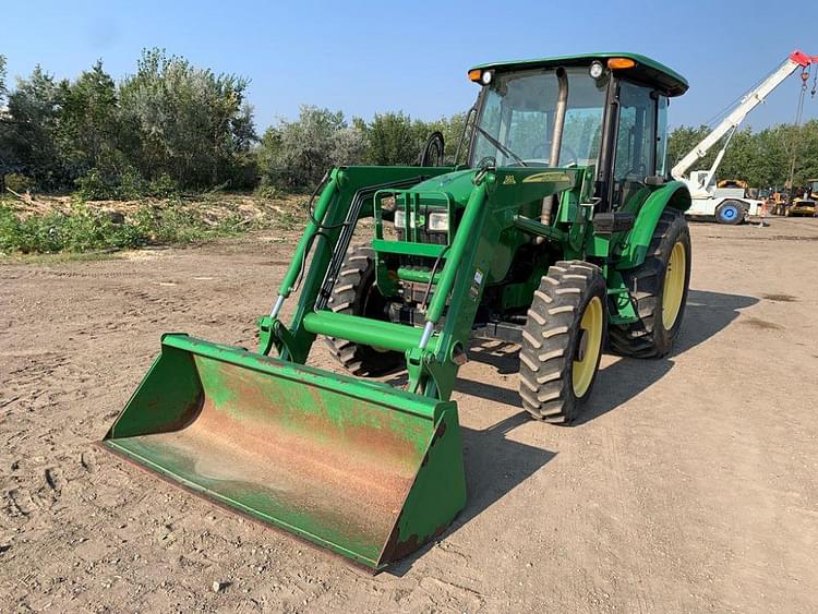 Main image John Deere 5093E 1