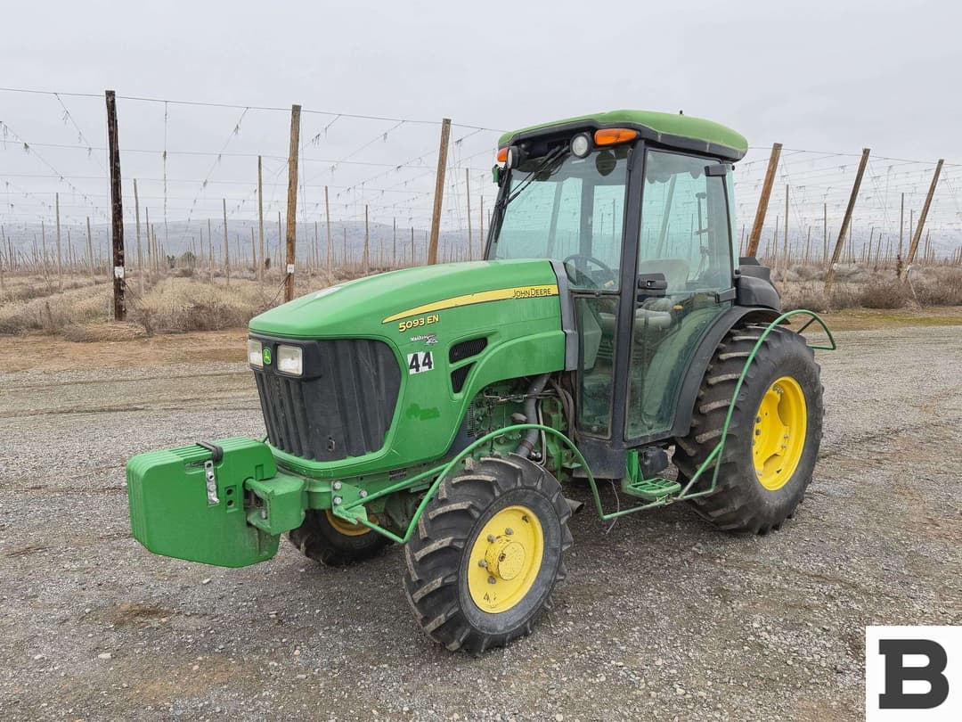 Image of John Deere 5093EN Primary image