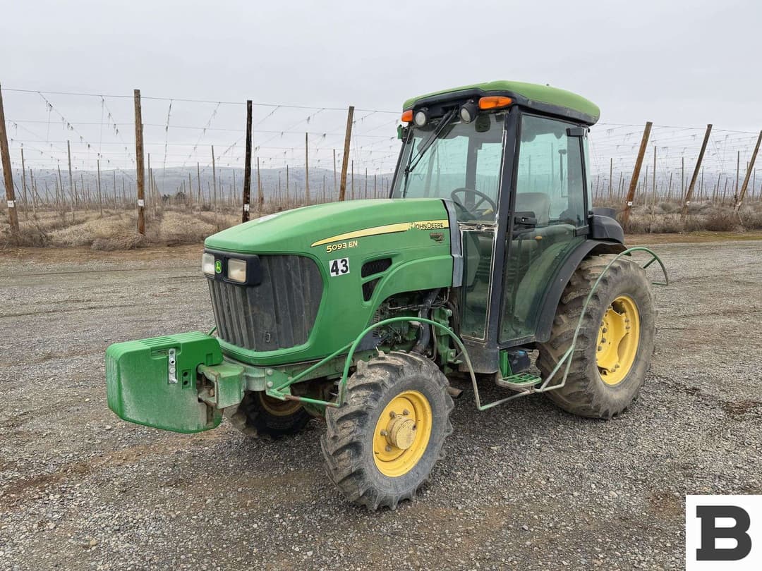 Image of John Deere 5093EN Primary image