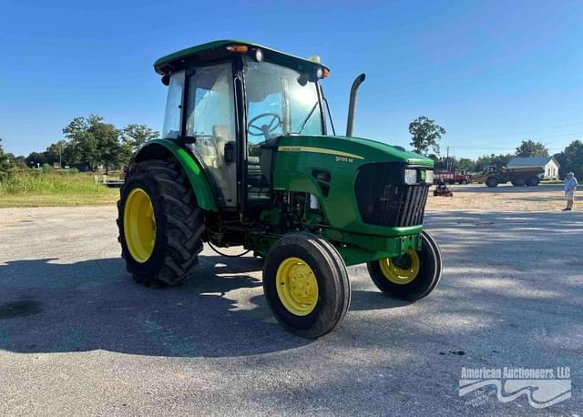 Image of John Deere 5095M equipment image 3
