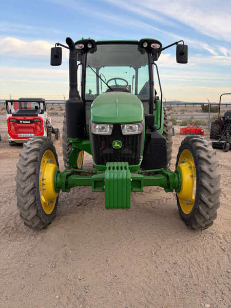 Image of John Deere 5095M equipment image 2