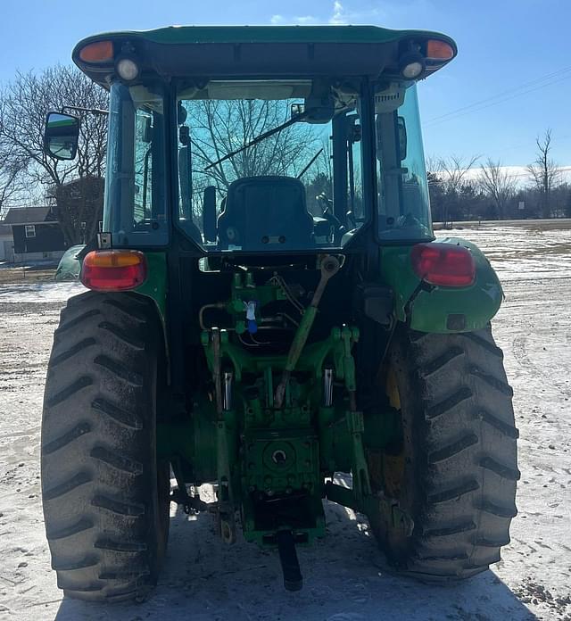 Image of John Deere 5095M equipment image 3