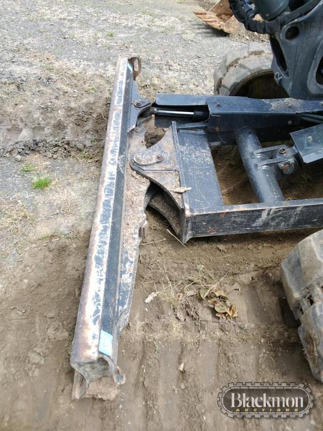 Image of John Deere 50G equipment image 3