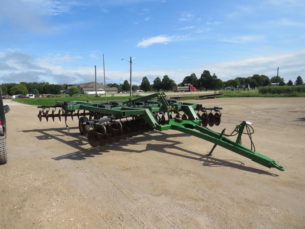 Image of John Deere 510 Primary image