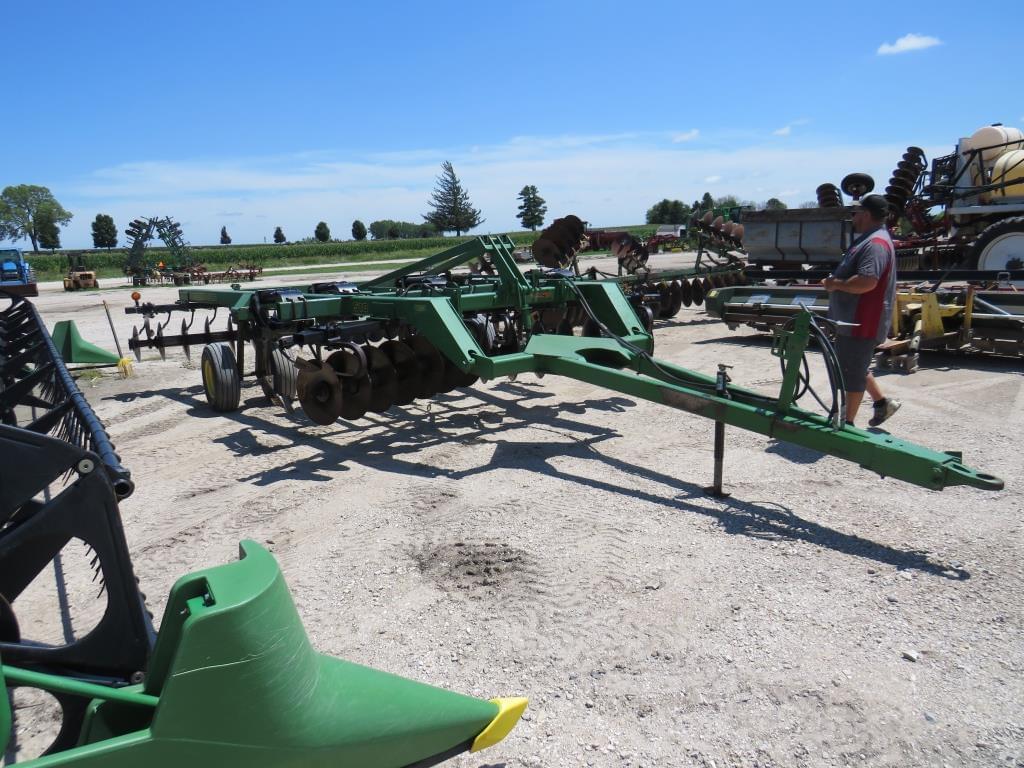 Image of John Deere 510 Primary image