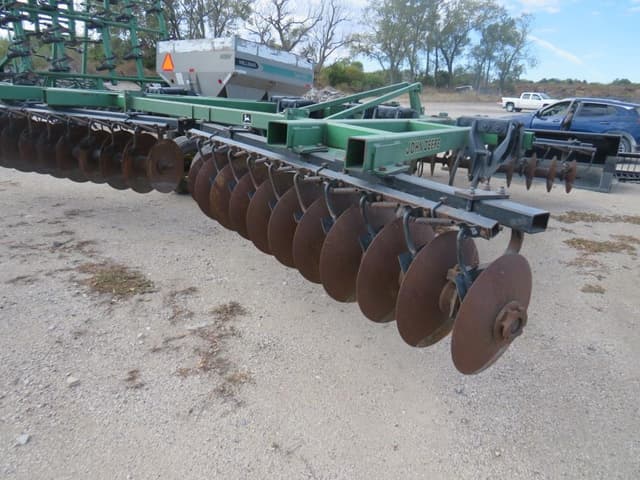 Image of John Deere 510 equipment image 2