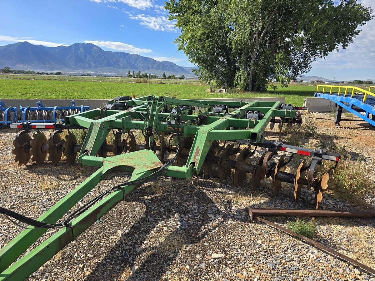 John Deere 510 Equipment Image0
