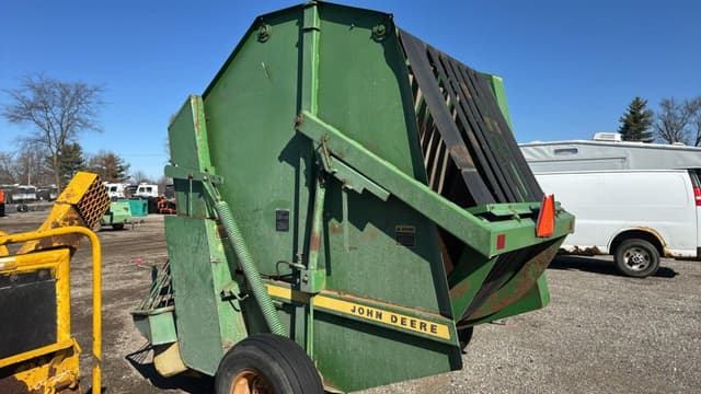 Image of John Deere 510 equipment image 1