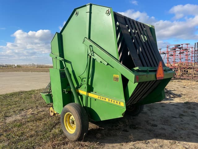 Image of John Deere 510 equipment image 2