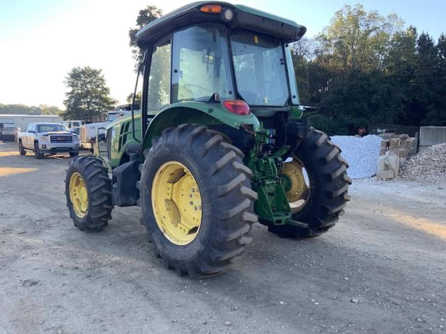 Image of John Deere 5100E equipment image 3