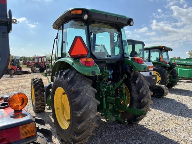 Image of John Deere 5100E equipment image 3