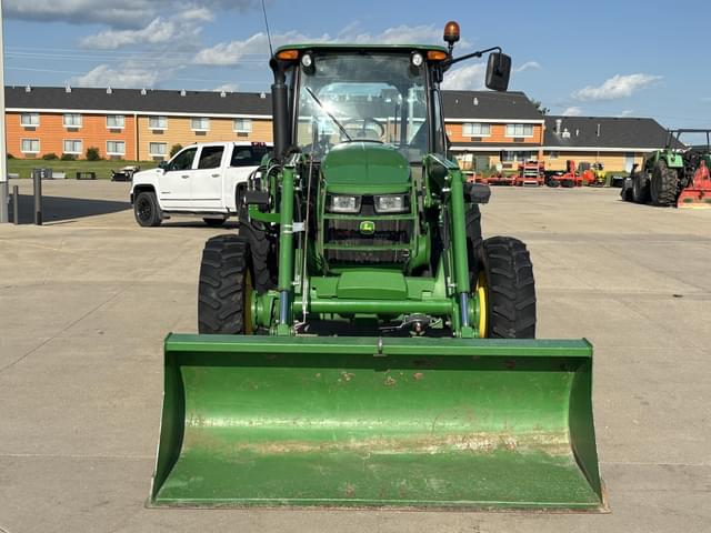 Image of John Deere 5100E equipment image 2