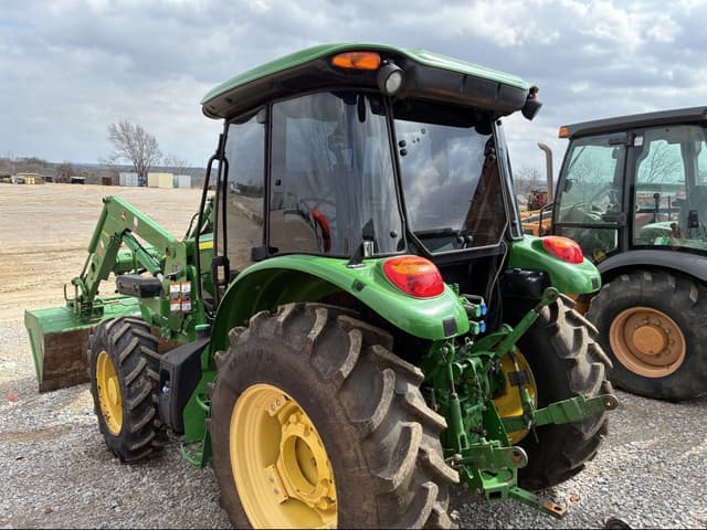 Image of John Deere 5100E equipment image 3