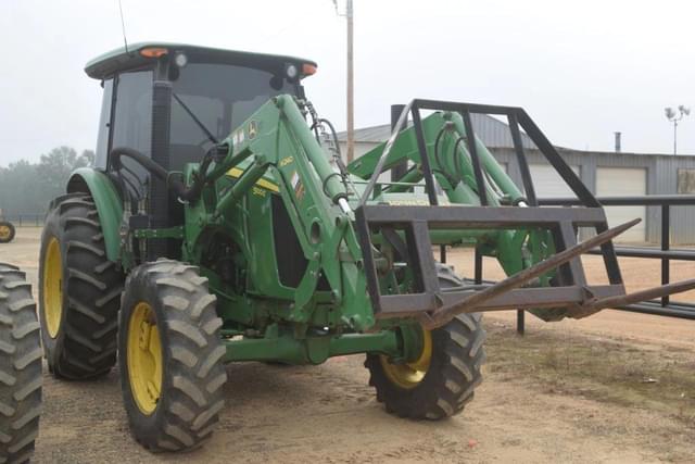 Image of John Deere 5100E equipment image 3