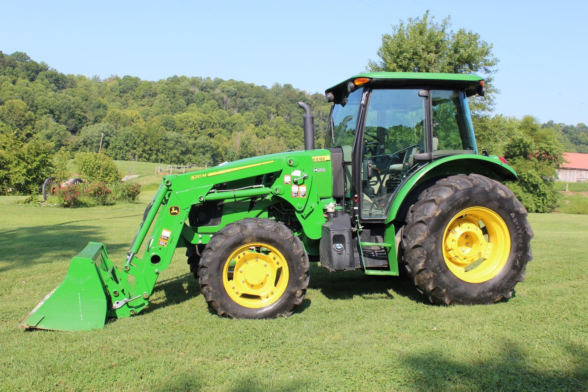 John Deere 5100E Equipment Image0