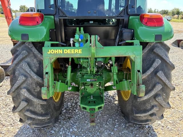Image of John Deere 5100E equipment image 4