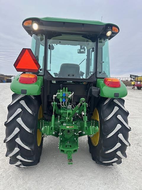 Image of John Deere 5100E equipment image 3