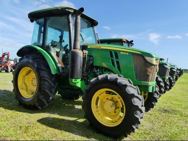 Image of John Deere 5100E equipment image 1