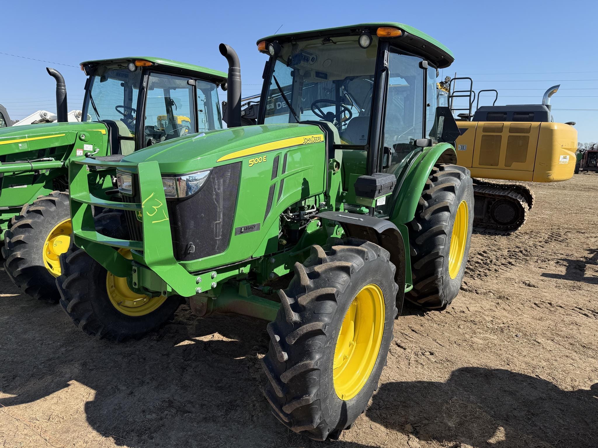 John Deere 5100E Equipment Image0
