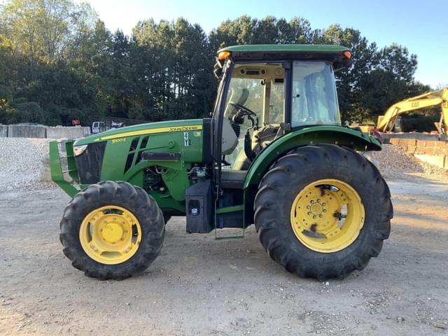 Image of John Deere 5100E equipment image 4